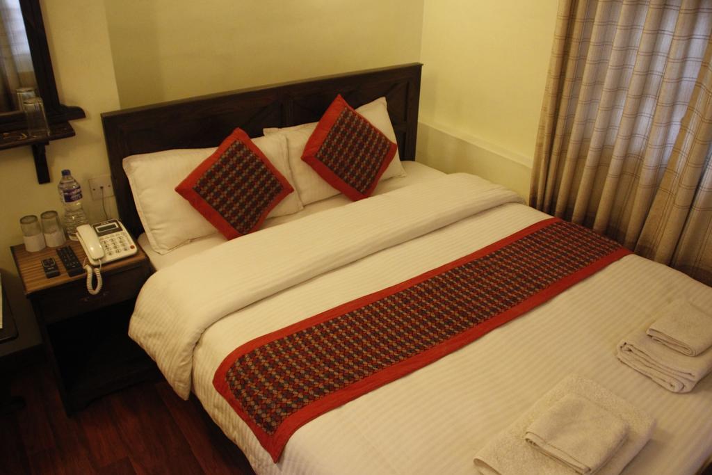 Hotel Peace N Park Katmandu Eksteriør bilde