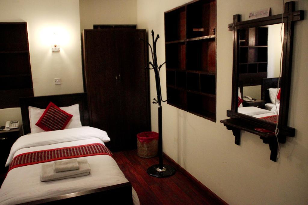Hotel Peace N Park Katmandu Eksteriør bilde